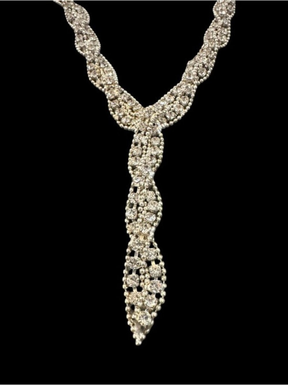 Y Necklace Silver Tone Rhinestone Twisted Style 18 - 20 Inch length Womens - Picture 2 of 5